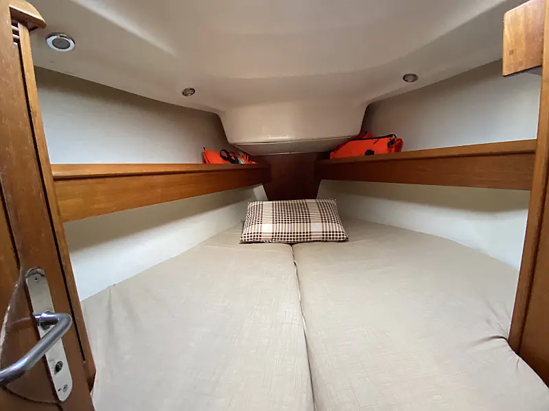 Kabine der Segelyacht Jeanneau Sun Odyssey 43 Saida in Fethiye in der Türkei