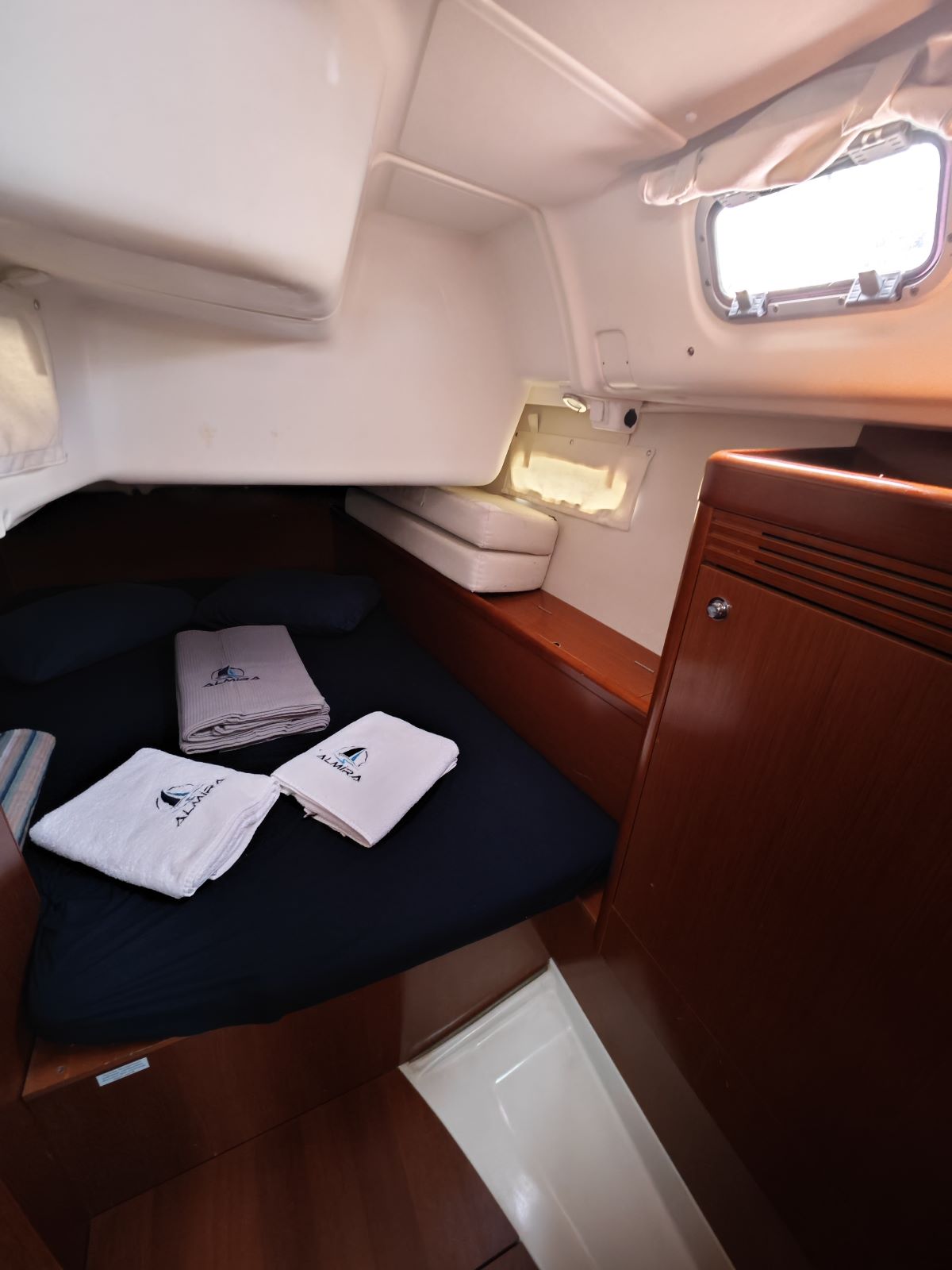 Aft cabin in sailing yacht Beneteau Oceanis 40 Violet in Fethiye in Turkey