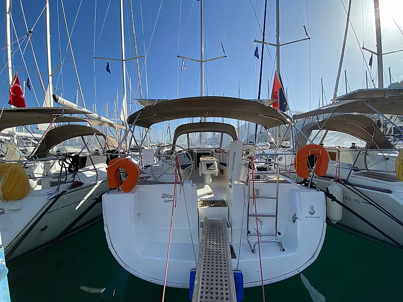 Sailing yacht Beneteau Oceanis 43 Bliss in Fethiye in Turkey